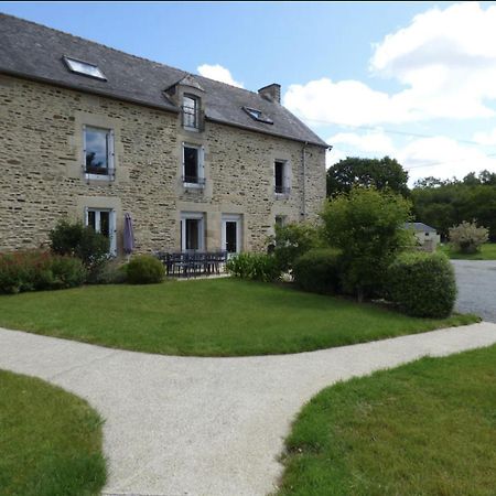 Hotel Au Pied Leve Calorguen Exterior foto